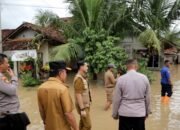 Pj. Bupati Pringsewu Bergerak Cepat Atasi Dampak Banjir