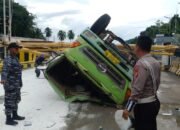 Kecelakaan di Pelabuhan Bakauheni, Truk Bermuatan Sagu Terguling