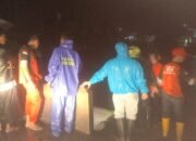 Pemkot Bandar Lampung Respon Cepat Bantu Warga Bersihkan Lumpur Sisa Banjir