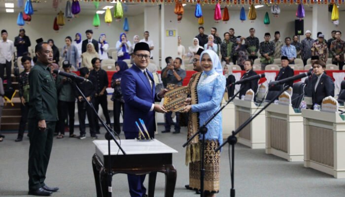 Anggota PAW DPRD Lampung PAN dan PKB Sisa Jabatan 2024-2029 Resmi Dilantik