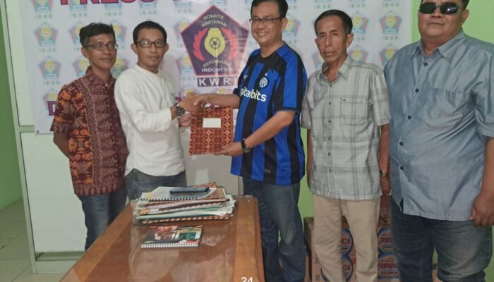 Jhoni Noviansyah Terima Mandat Muscab Dari Ketua DPD KWRI Provinsi Lampung