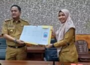 Sekwan DPRD Lamsel Luluk Tantri Gantikan Thomas Amirico