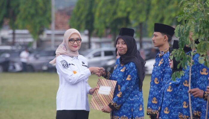 863 PPPK Paruh Waktu Pemprov Lampung Terima SK dari Wagub Jihan Nurlela