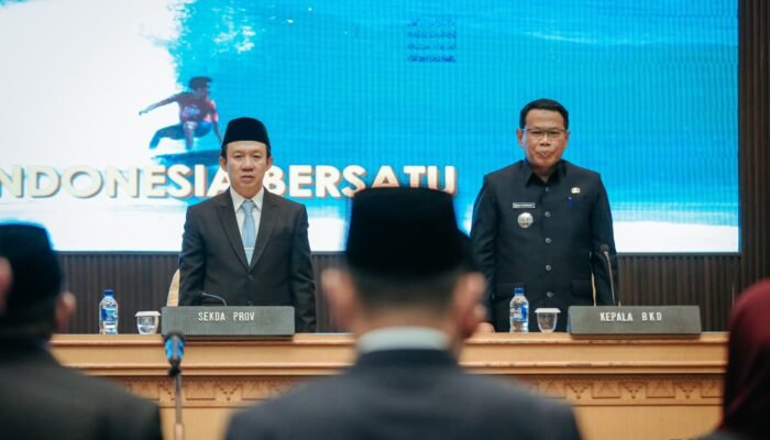 23 Pejabat Administrator dan 8 Pejabat Pengawas Resmi Dilantik Sekdaprov Lampung Marindo Kurniawan