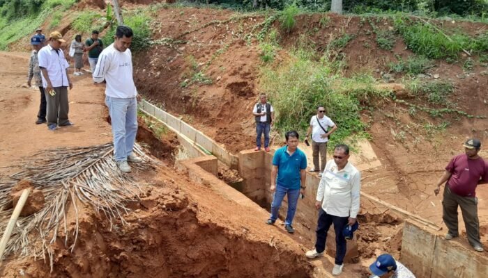 Tanggul Way Bumi Agung Dipastikan Tidak Jebol Walau Setelah Curah Hujan Tinggi