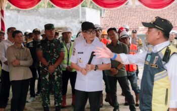 Gubernur Rahmat Mirzani Djausal Realisasikan Perbaikan Ruas Jalan Kasui–Air Ringkih di Way Kanan