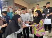 Wali Kota Bandar Lampung Bantu 438 KK Terdampak Banjir Sukarame, Uang dan Beras