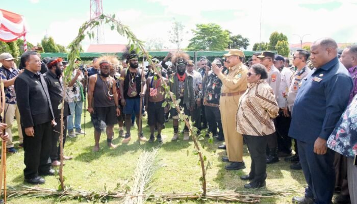 Kawal Perdamaian Konflik Suku di Wamena, Wamendagri Ribka Haluk Turun Langsung