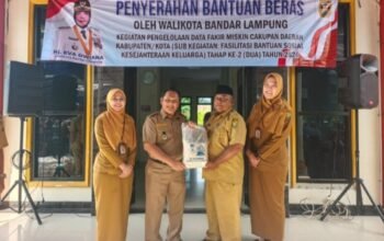 Sasar Kecamatan Sukabumi, Pemkot Bandar Lampung Salurkan Ribuan Paket Beras Pangan