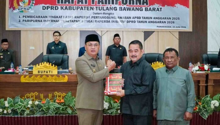 Rapat Paripurna DPRD Tubaba, Bahas LPj APBD 2025, Bupati Sampaikan Capaian Rekor 15 Kali WTP dan Evaluasi Program
