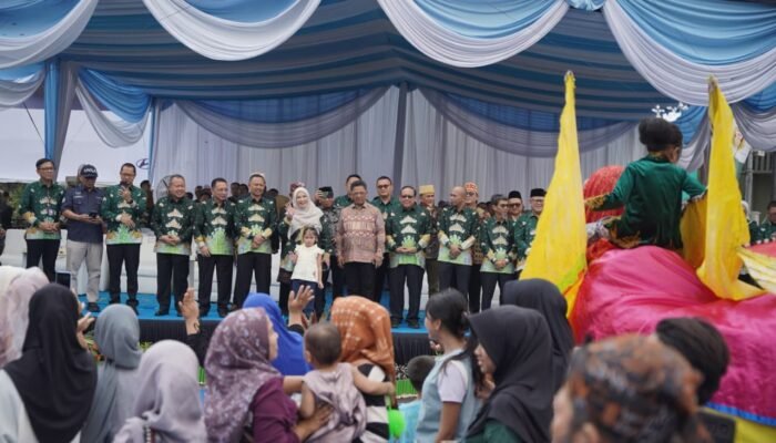 Kemeriahan Festival Kendaraan Hias dan Pawai Budaya Pukau Warga Bandar Lampung pada HUT Ke-344