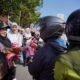 Semarakkan HUT ke-81 RI, Wali Kota Eva Dwiana Bagikan 10 Ribu Bendera Merah Putih ke Warga Bandar Lampung