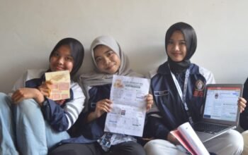 Mahasiswa KKN-T IDBU 36 UNDIP Perkuat Branding Teh Rambut Jagung KWT Desa Kluwih melalui Pelatihan Identitas Merek dan Digital Marketing