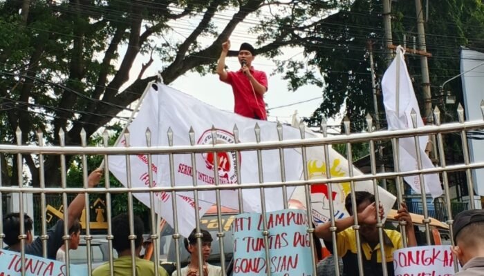 Gurita Dugaan Korupsi Miliaran Rupiah Menggurit di Empat OPD Lampung Barat, SIKAD Tunda Aksi di Kejati demi Aksi Penolakan MBG di Jakarta