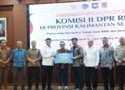 Pastikan Aset BMD dan BUMD Dikelola Produktif, Wamendagri Wiyagus Dorong Pemda