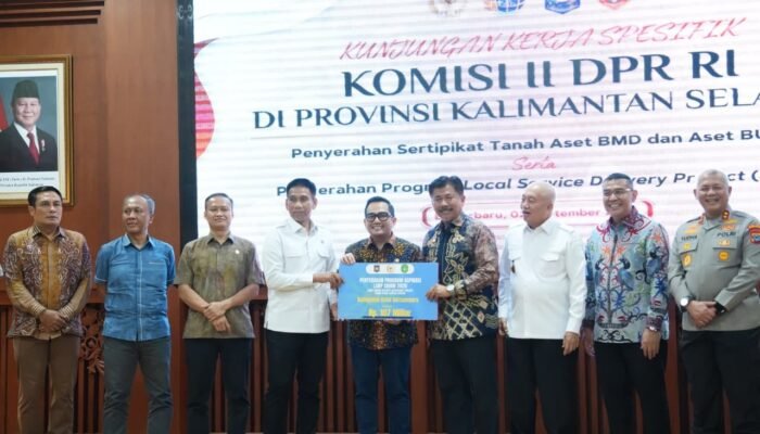 Pastikan Aset BMD dan BUMD Dikelola Produktif, Wamendagri Wiyagus Dorong Pemda