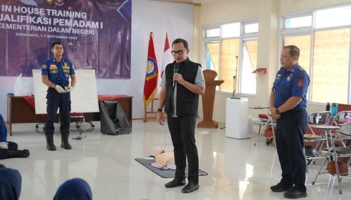 Tinjau Damkar Surakarta, Bima Arya Soroti Risiko Penyelamatan dan Apresiasi Kepedulian terhadap Lingkungan