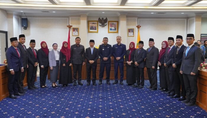 Pemprov Lampung Lantik 13 Pejabat Administrator, Sekdaprov Marindo Kurniawan Tekankan Integritas dan Anti-KKN