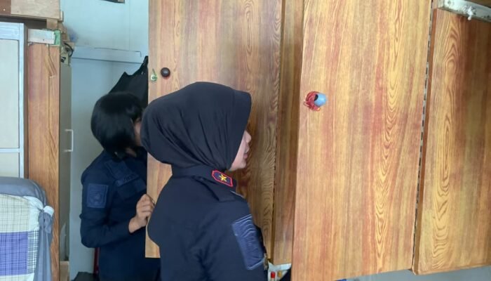 Tegaskan Deteksi Dini Bagian dari Kinerja, Kalapas Pimpin Pengawasan di Blok Hunian